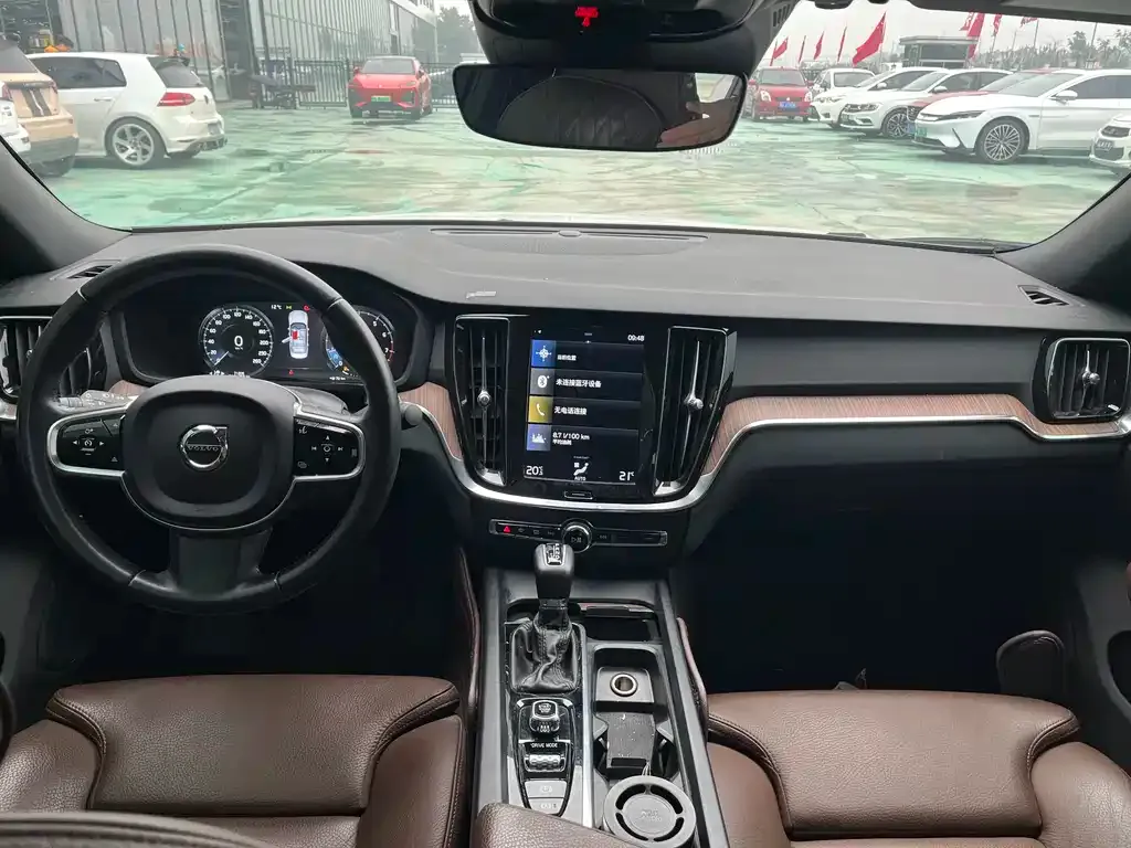 Volvo S60 2021 из CN, фото 7