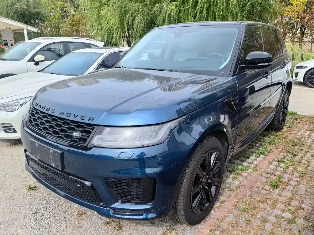 Land Rover Sport — фото 1