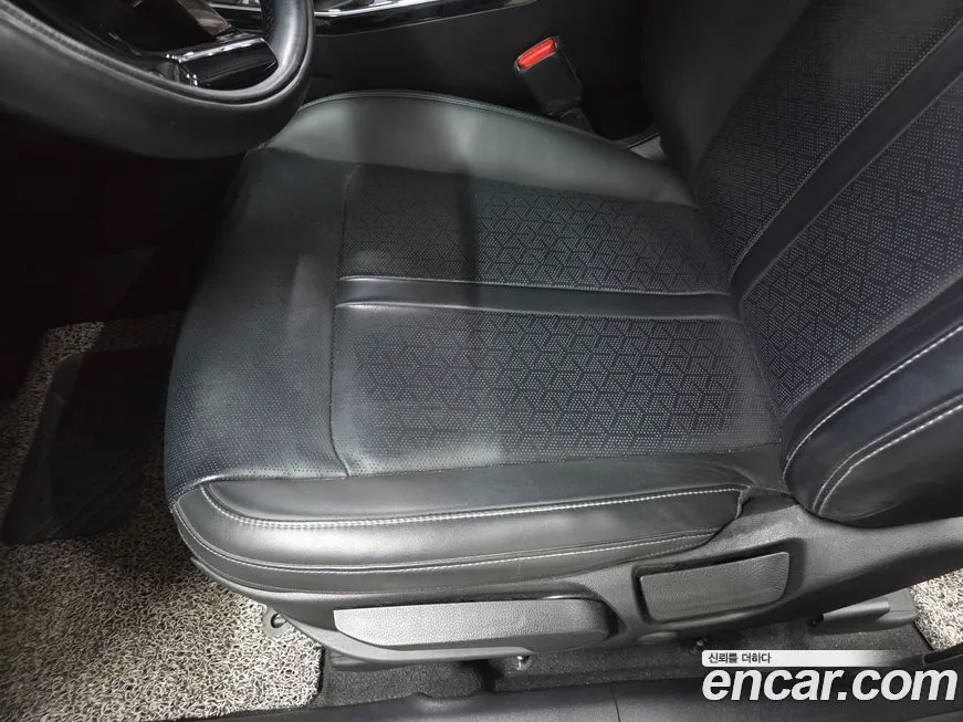 Kia Sorento — фото 10