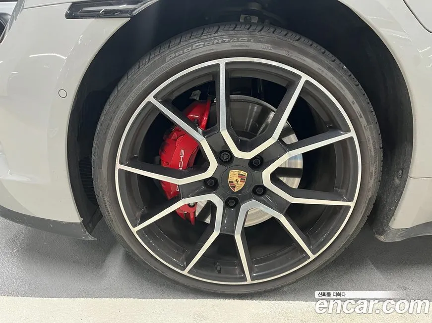 Porsche Taycan 2025 из KR, фото 5