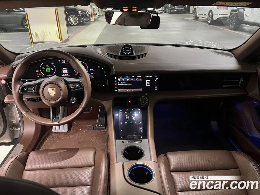 Porsche Taycan 2025 из KR, фото 9