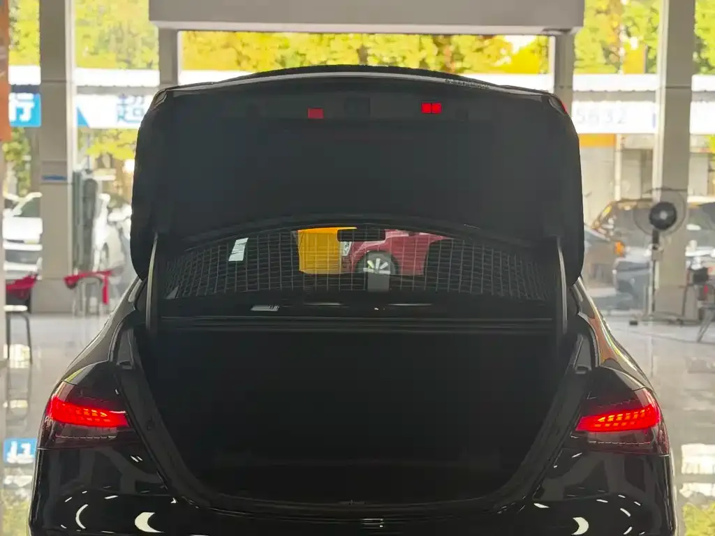 Mercedes-Benz E-Class 2022 из CN, фото 9