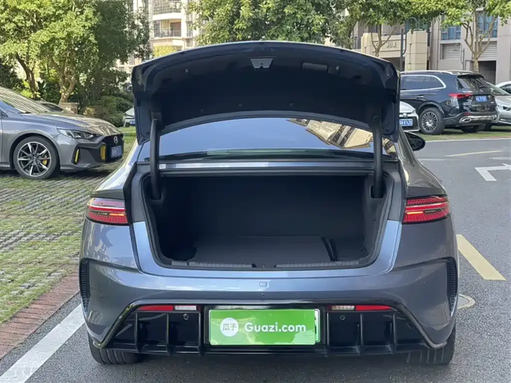 BYD Seal — фото 10