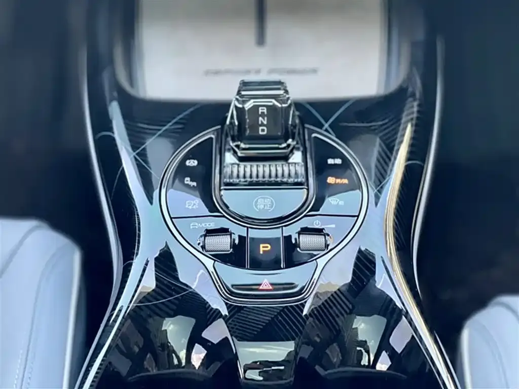 BYD Seal — фото 7