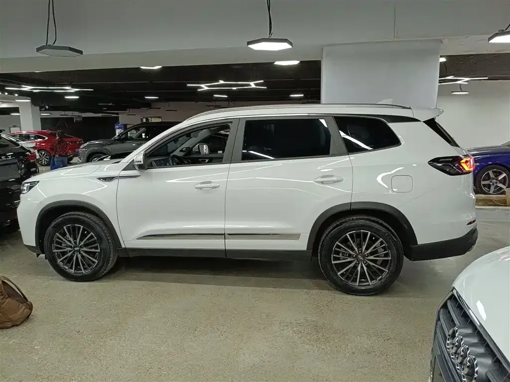 Chery Tiggo 8 PLUS — фото 5