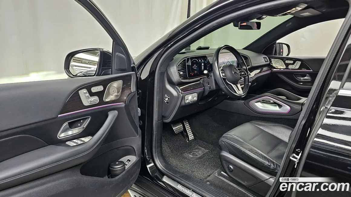 Mercedes-Benz GLE-Class — фото 10
