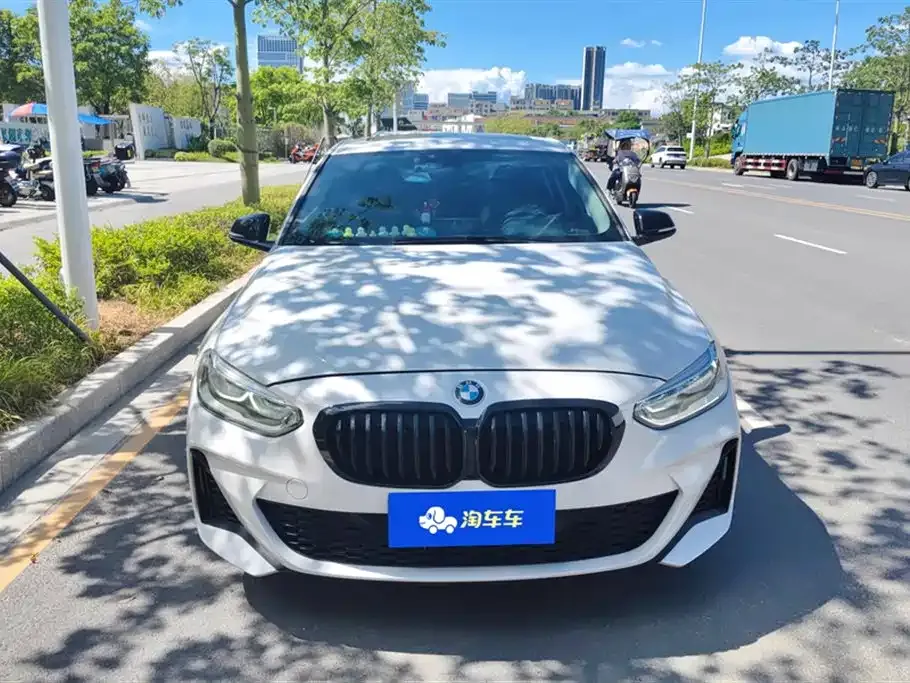 BMW 1 Series 2022 из CN, фото 2