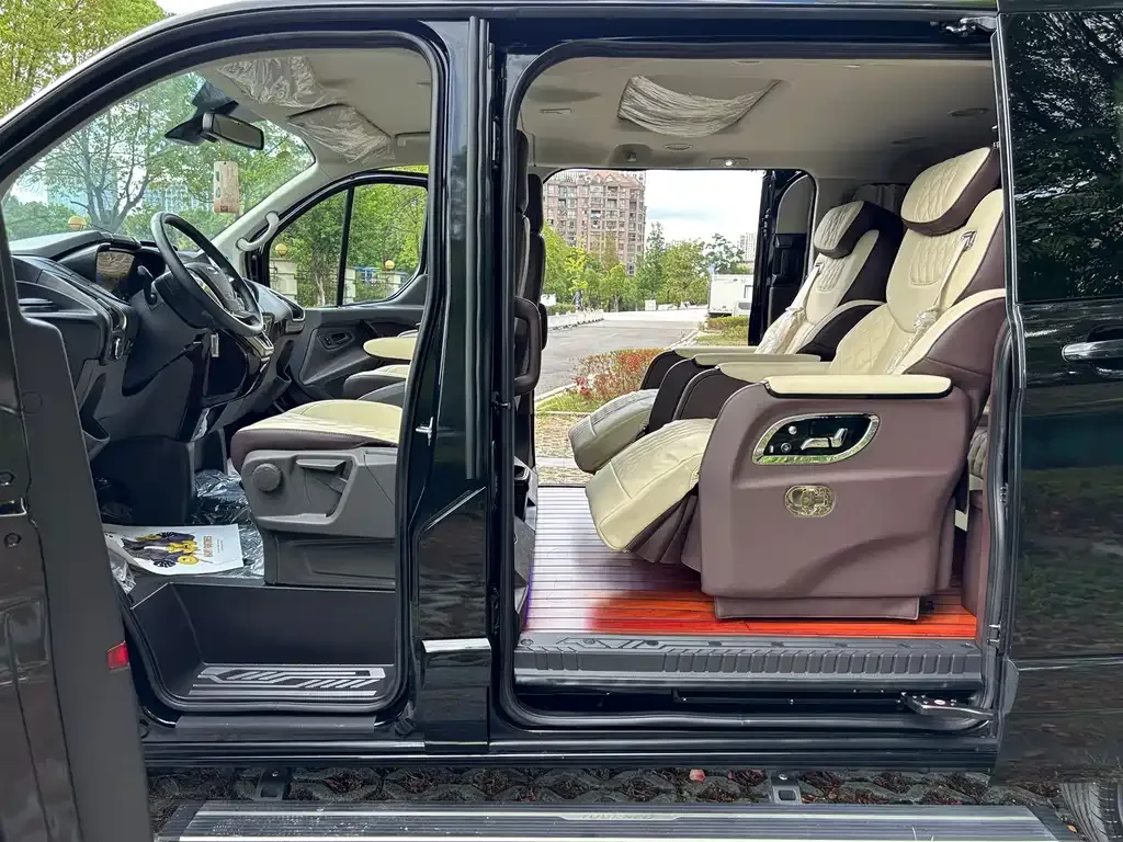 Ford Tourneo 2021 из CN, фото 4