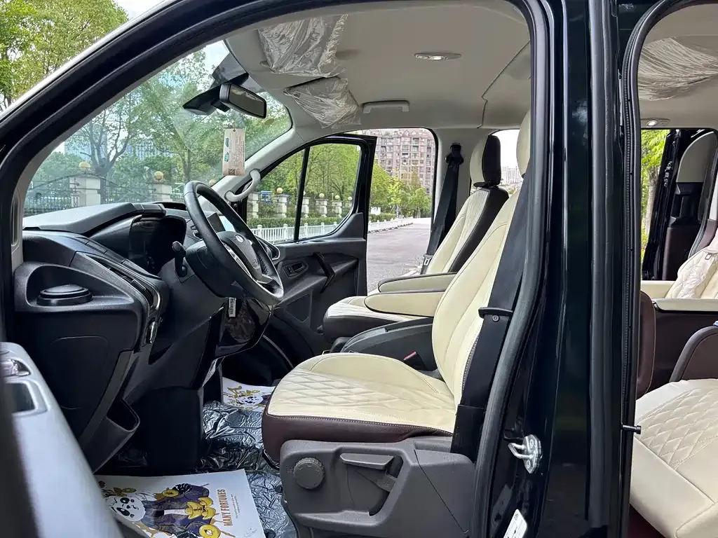 Ford Tourneo 2021 из CN, фото 5