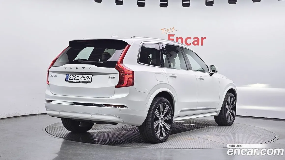 Volvo XC90 — фото 2