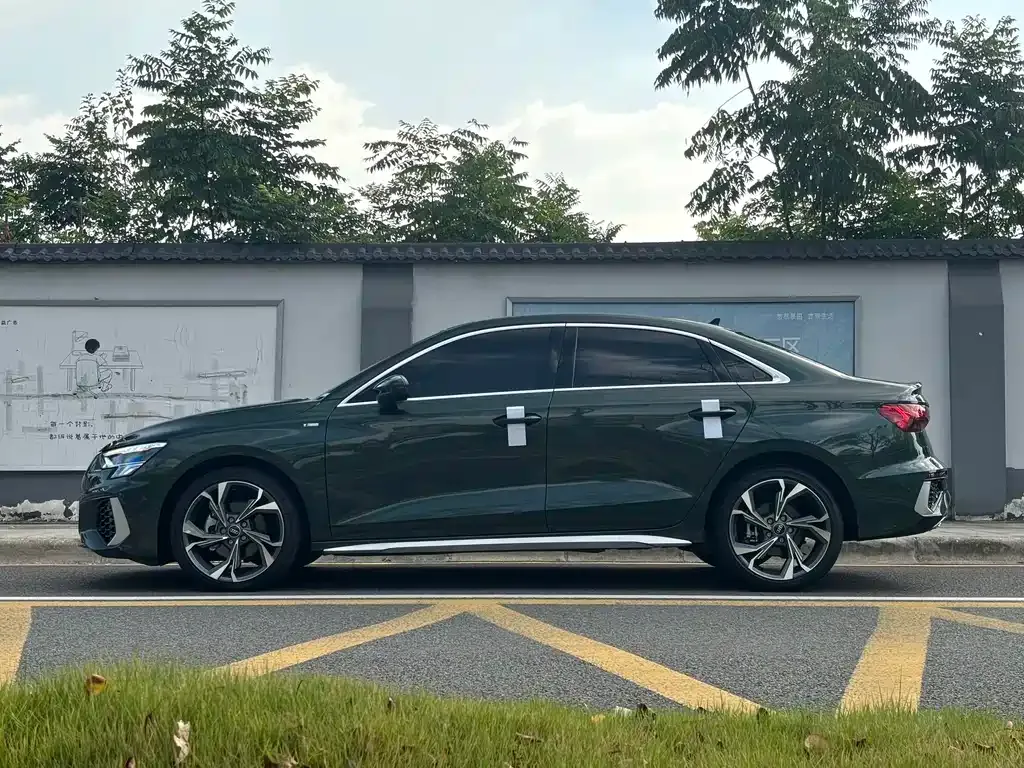 Audi A3 2023 из CN, фото 9