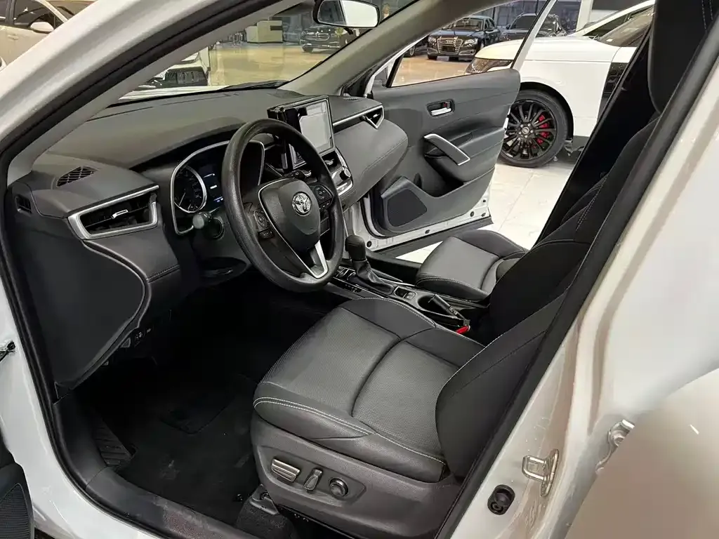 Toyota Frontlander 2023 из CN, фото 4