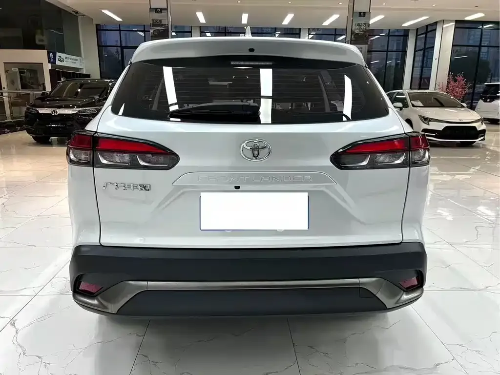 Toyota Frontlander 2023 из CN, фото 8