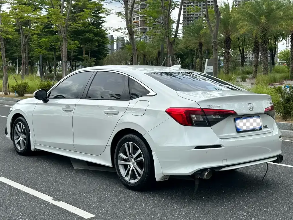 Honda Civic — фото 10