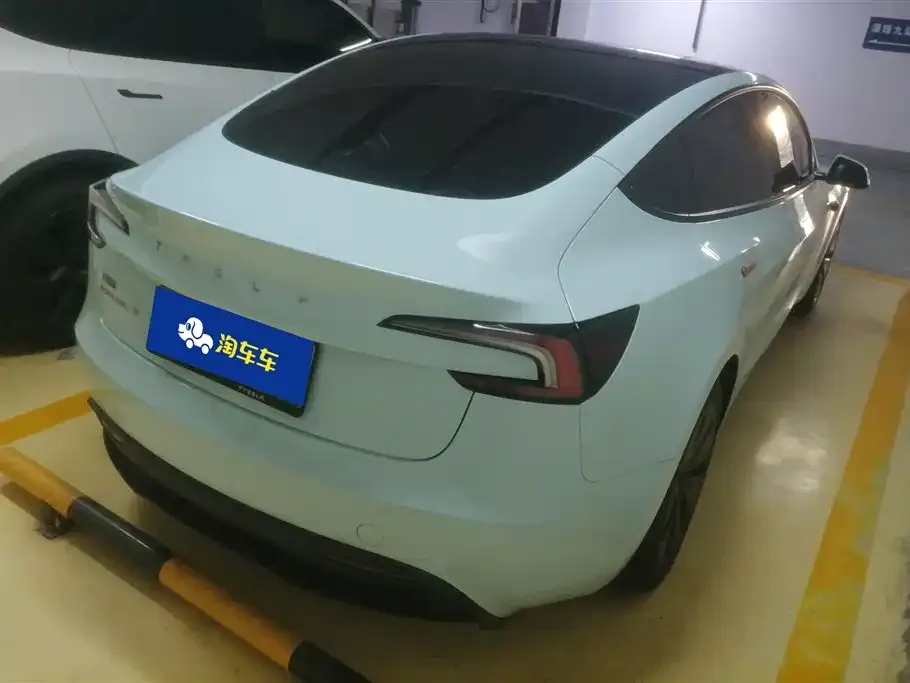 Tesla Model 3 — фото 3