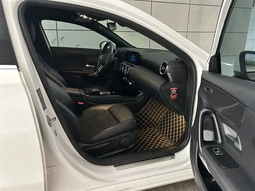 Mercedes-Benz A-Class (Import) — фото 6