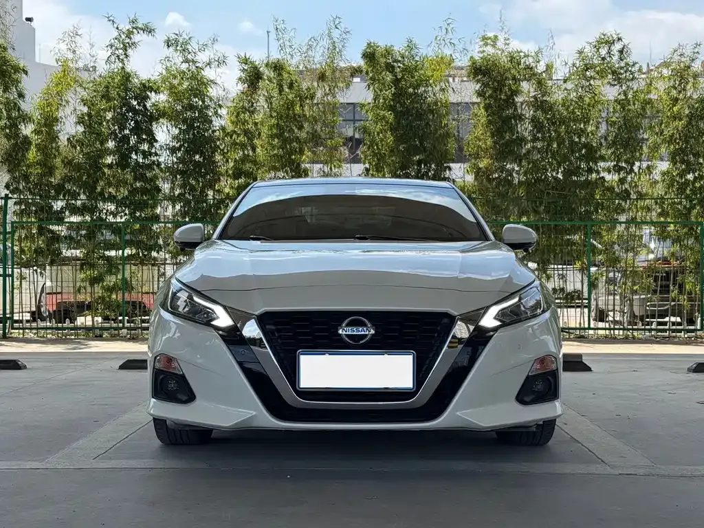 Nissan Teana 2022 из CN, фото 2