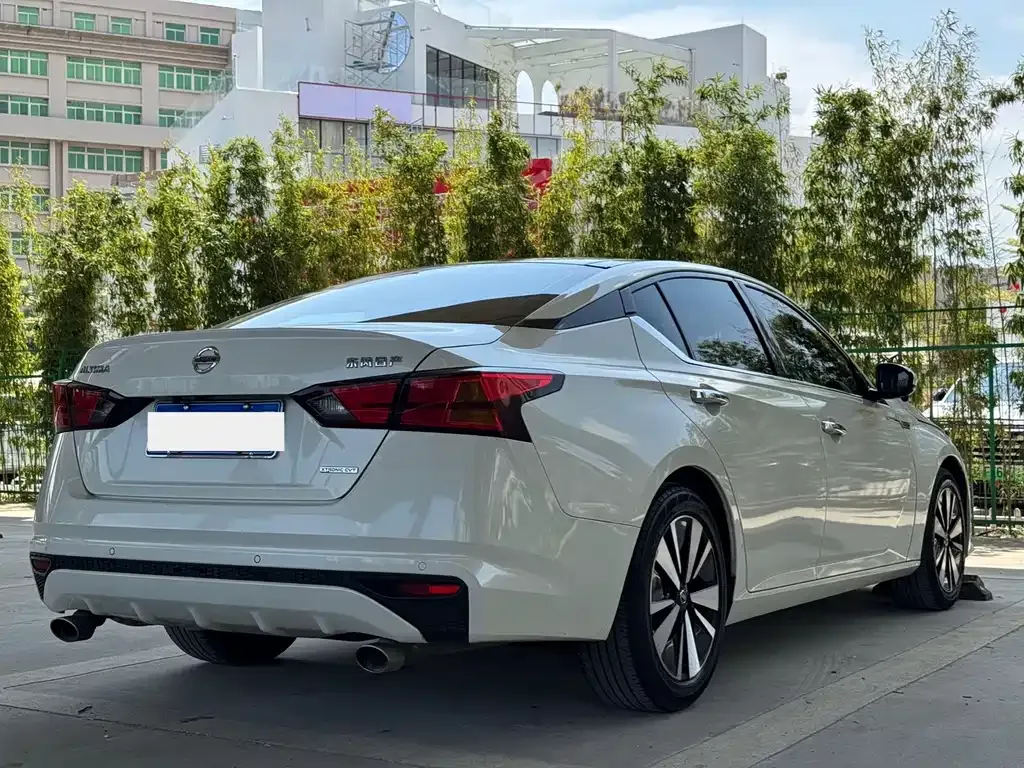 Nissan Teana 2022 из CN, фото 3