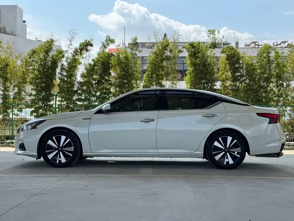 Nissan Teana 2022 из CN, фото 4