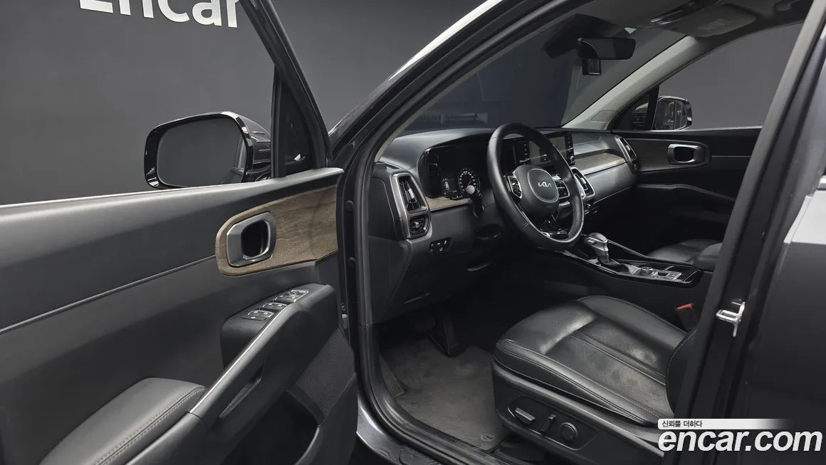 Kia Sorento — фото 10