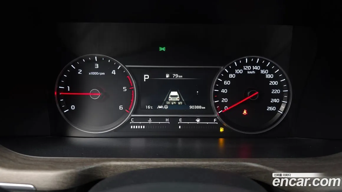 Kia Sorento — фото 8