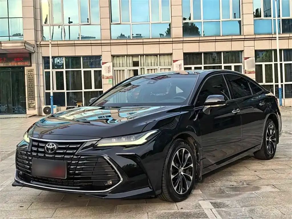 Toyota Avalon — фото 2