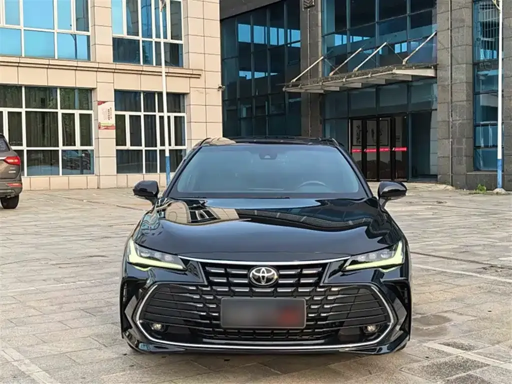 Toyota Avalon — фото 4