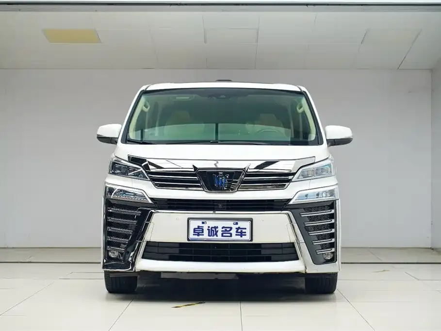 Toyota Vellfire 2021 из CN, фото 2
