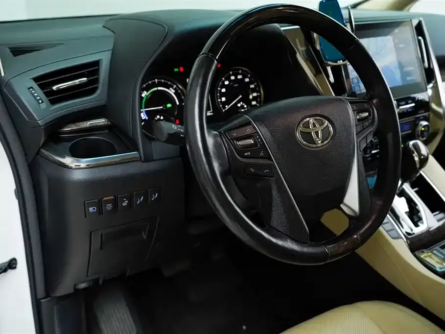 Toyota Vellfire 2021 из CN, фото 7