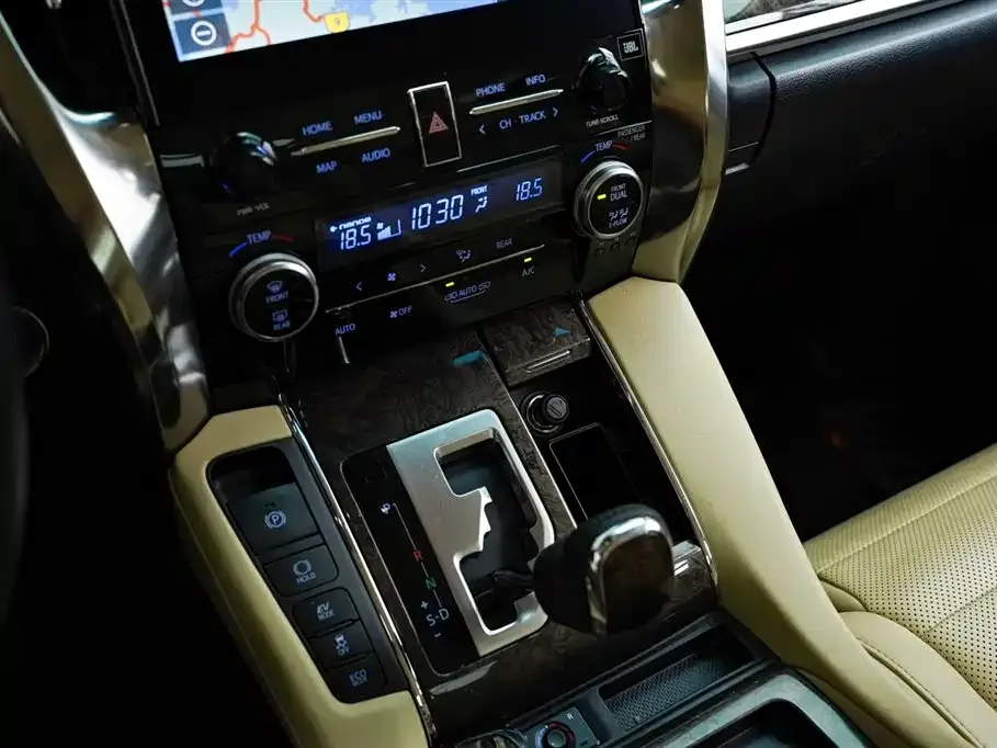 Toyota Vellfire 2021 из CN, фото 9
