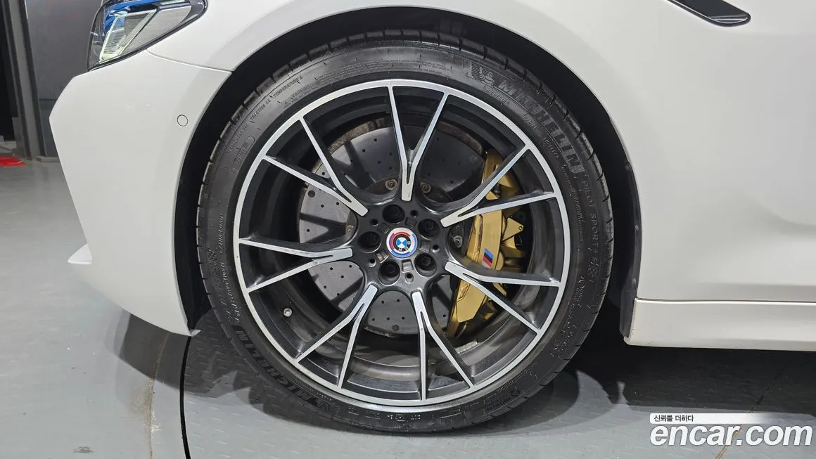 BMW M5 2023 из KR, фото 5