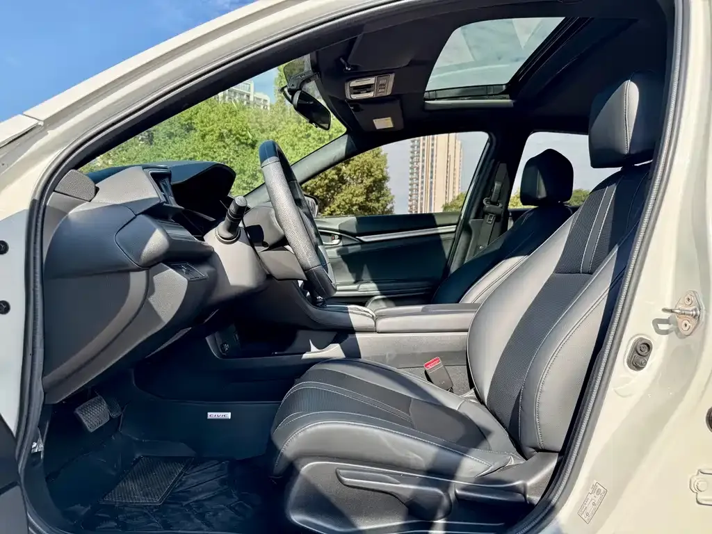 Honda Civic — фото 4