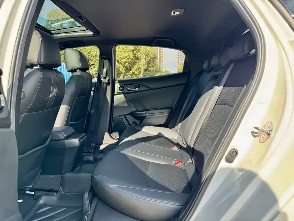 Honda Civic — фото 6
