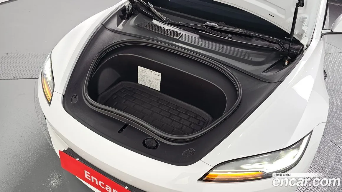 Tesla Model 3 2024 из KR, фото 6
