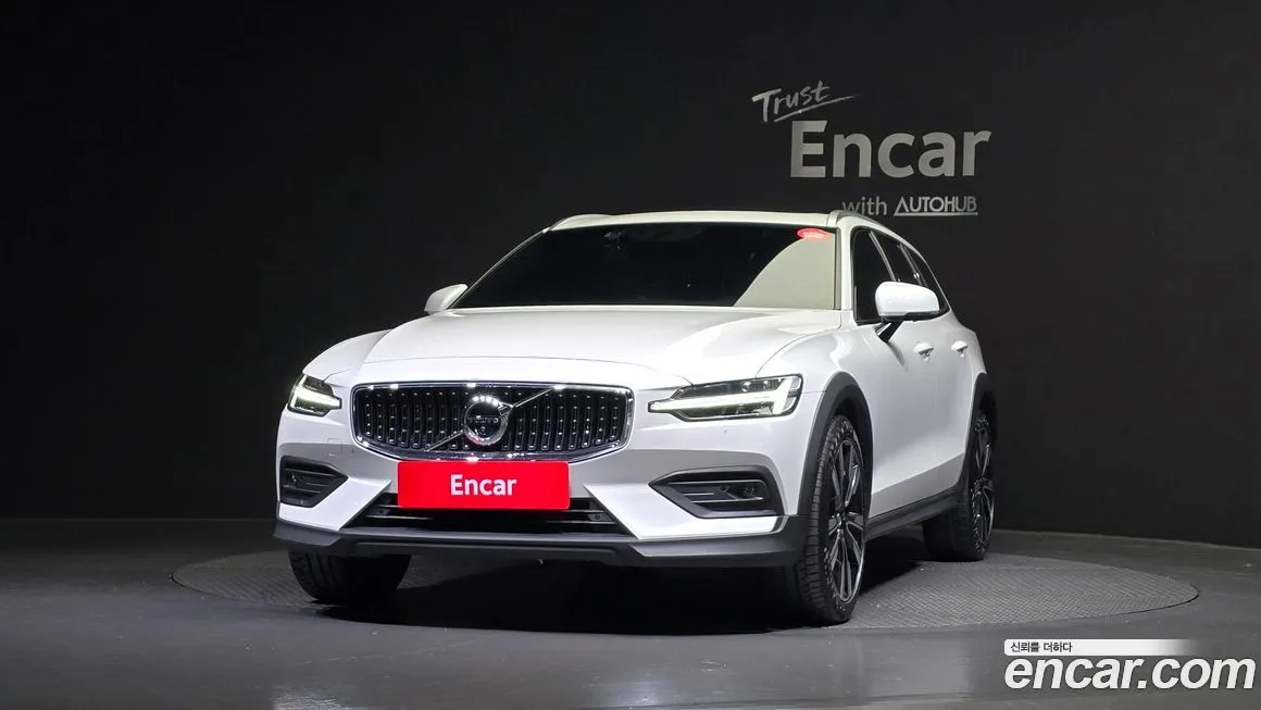 Volvo V60 2022 из KR, фото 3