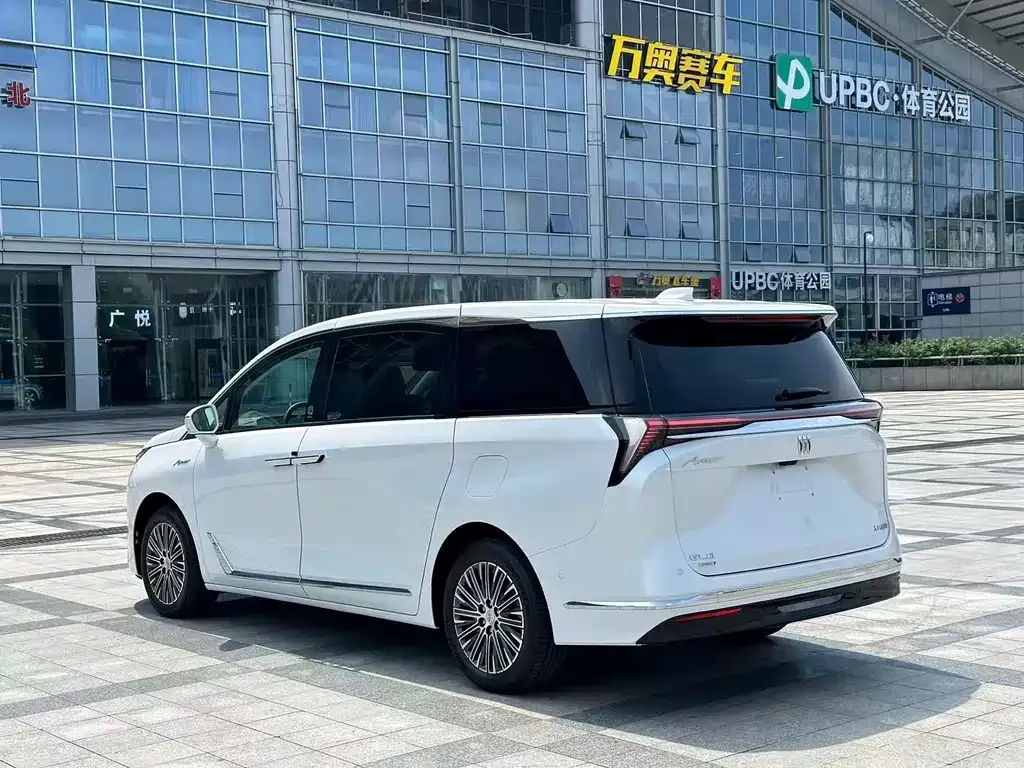 Buick GL8 Hybrid 2024 из CN, фото 6