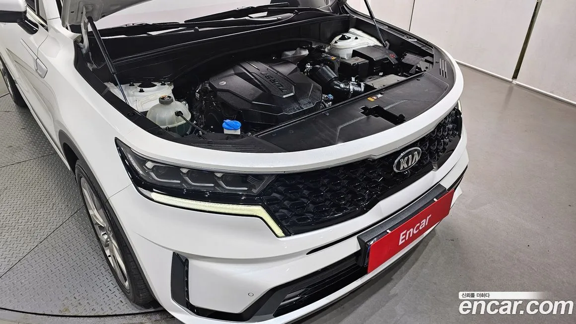 Kia Sorento — фото 6