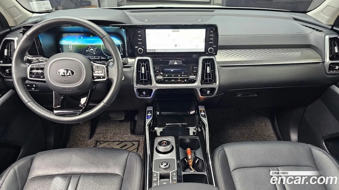 Kia Sorento — фото 7