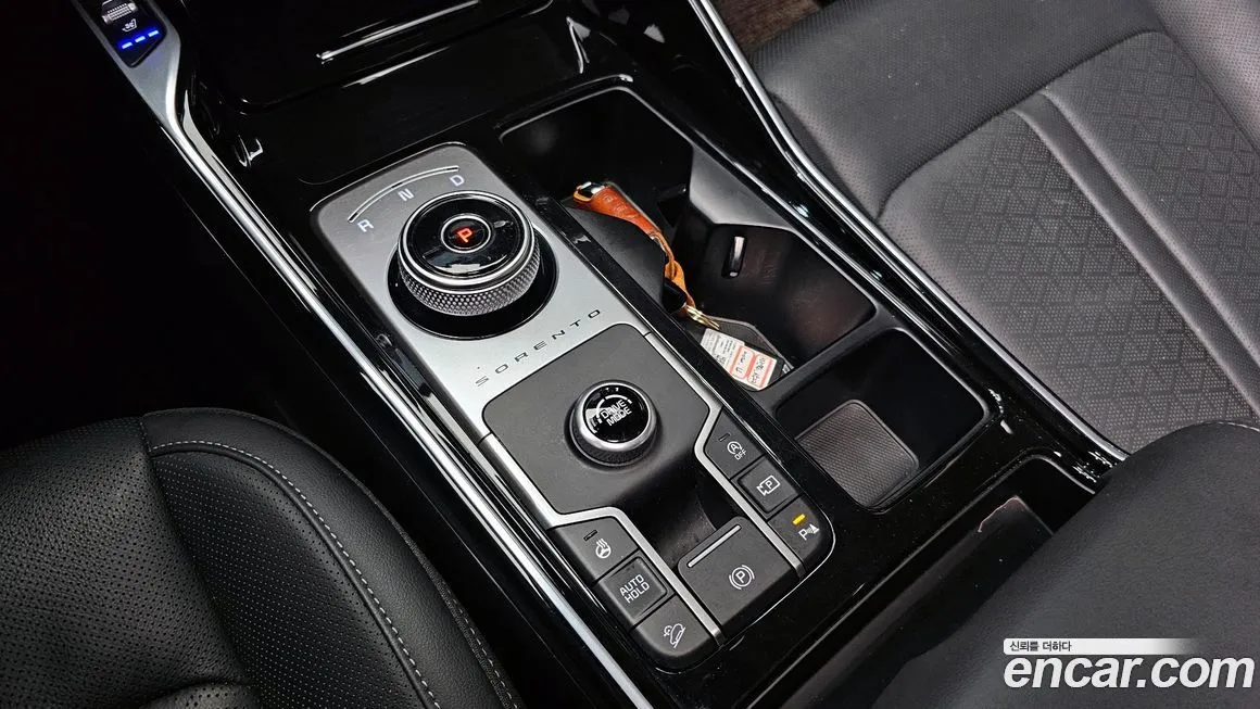 Kia Sorento — фото 9