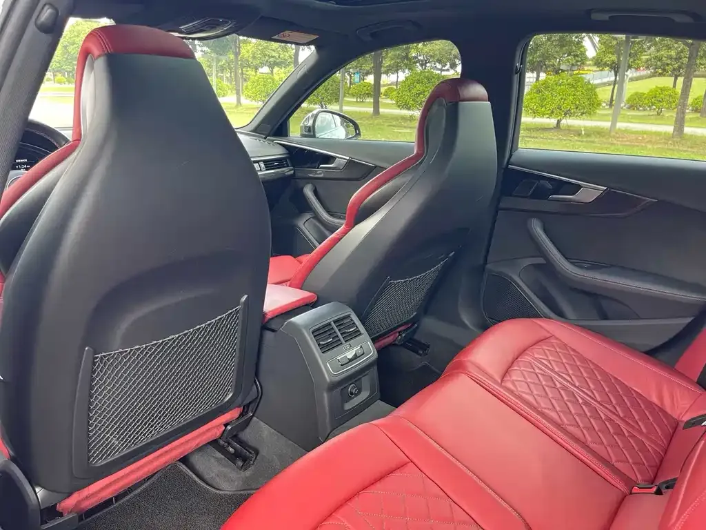Audi S4 2021 из CN, фото 6