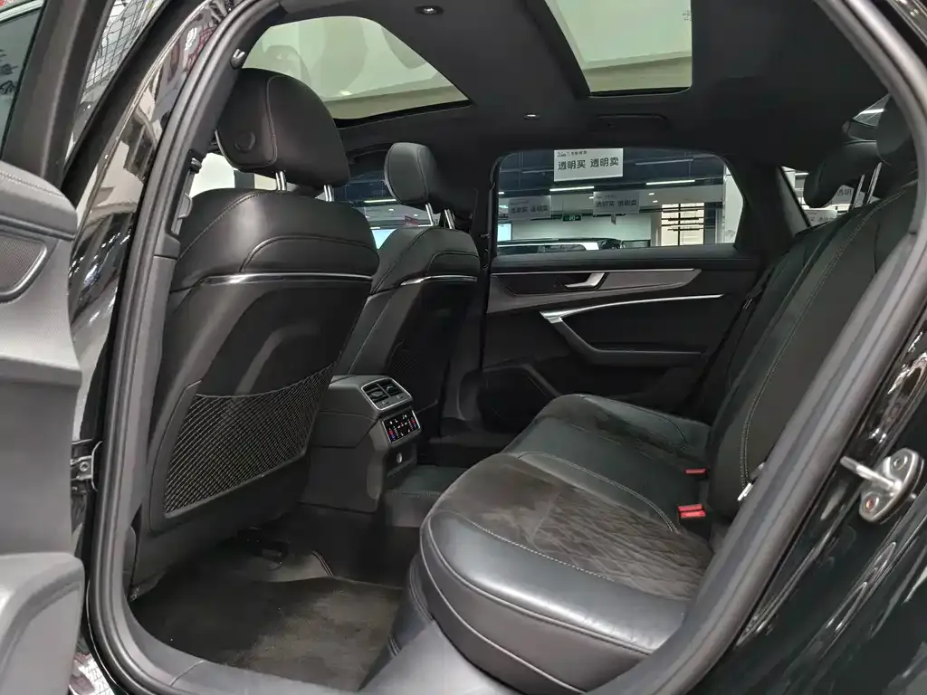 Audi A6L 2022 из CN, фото 8