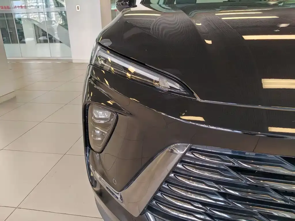 Buick Envision Plus — фото 4