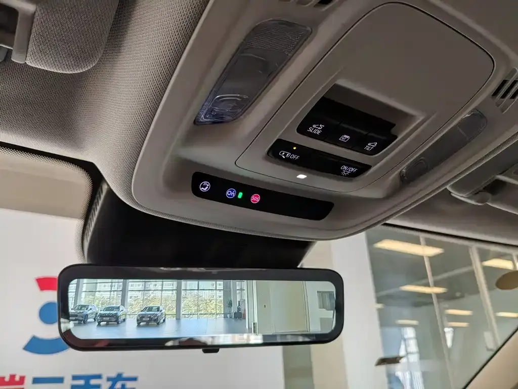 Buick Envision Plus — фото 9
