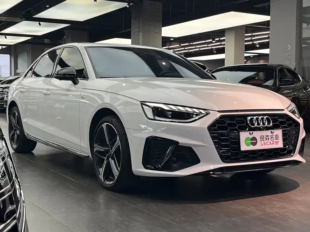 Audi A4L 2024 из CN, фото 3