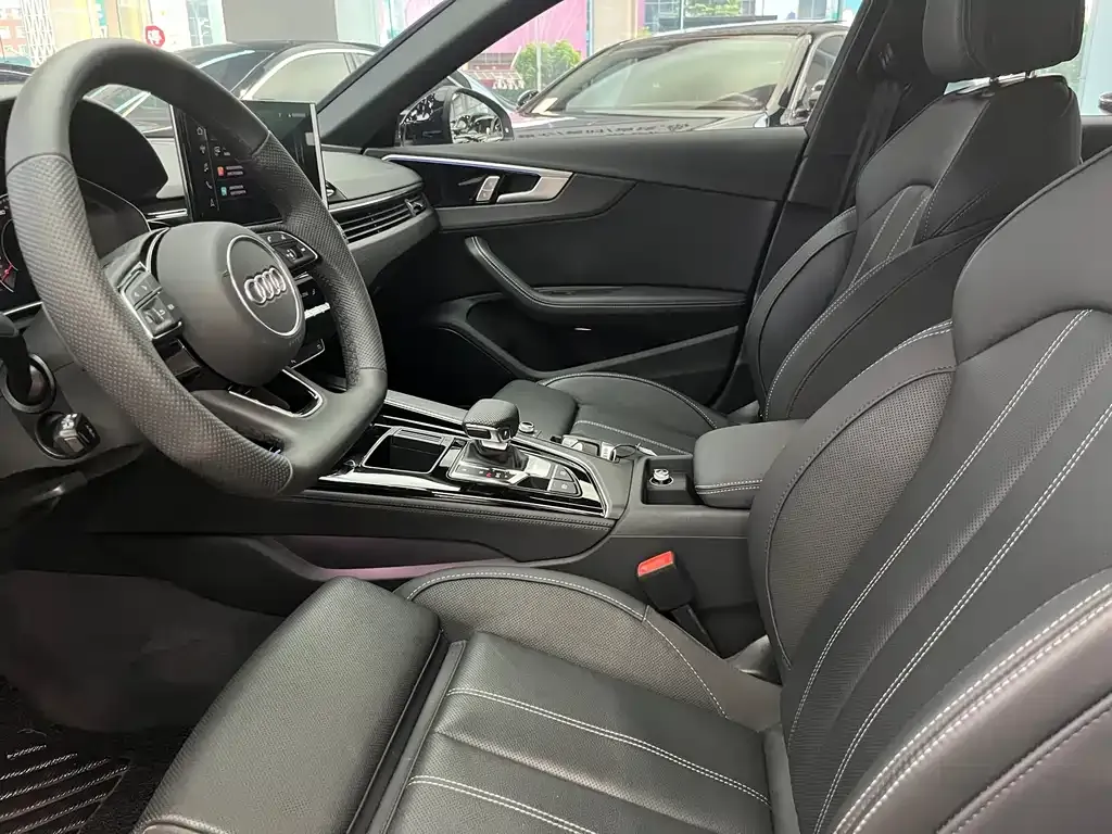 Audi A4L 2024 из CN, фото 7