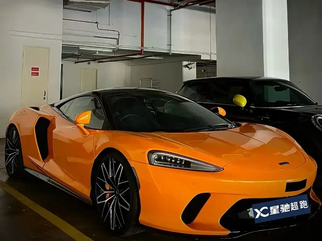 McLaren GT — фото 1