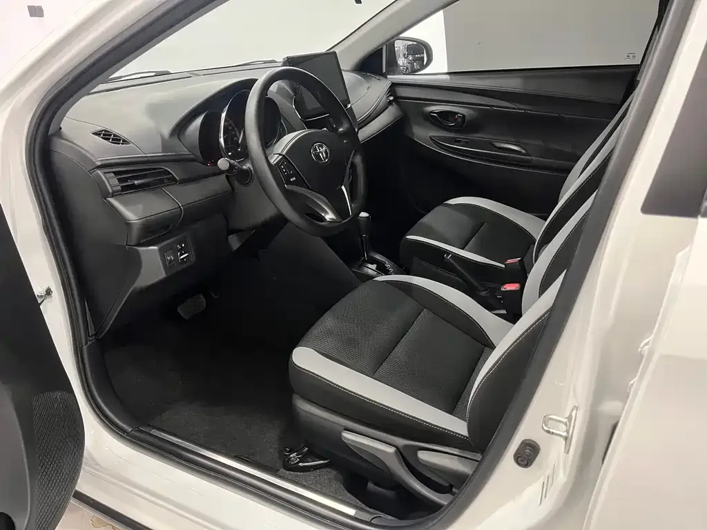 Toyota Yaris L 2022 из CN, фото 4