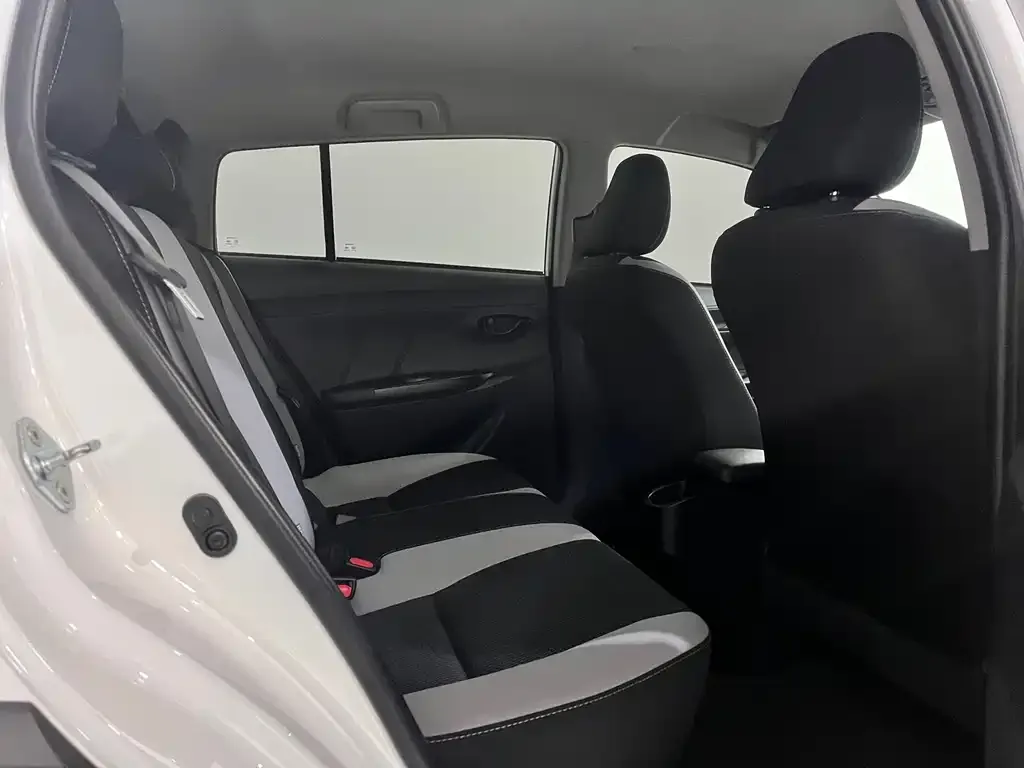 Toyota Yaris L 2022 из CN, фото 9