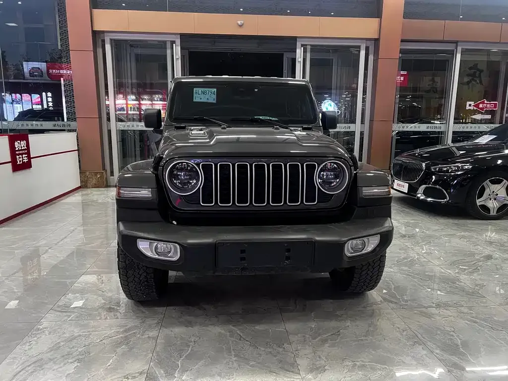 Jeep Wrangler — фото 2