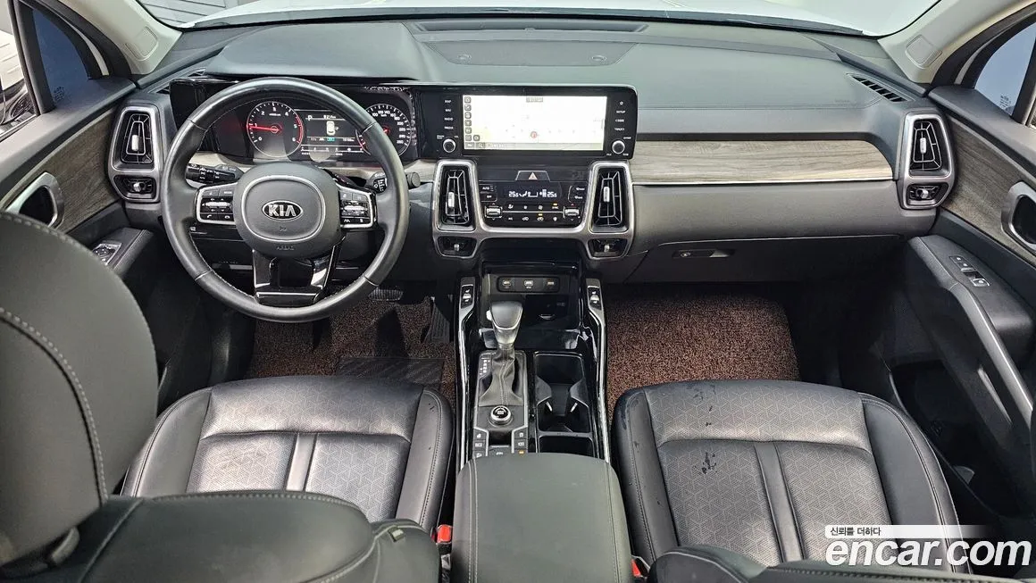 Kia Sorento — фото 7